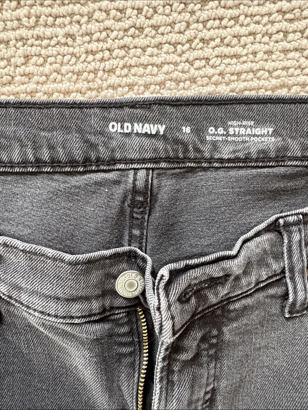 Old Navy Straight Leg Jeans in Faded Black